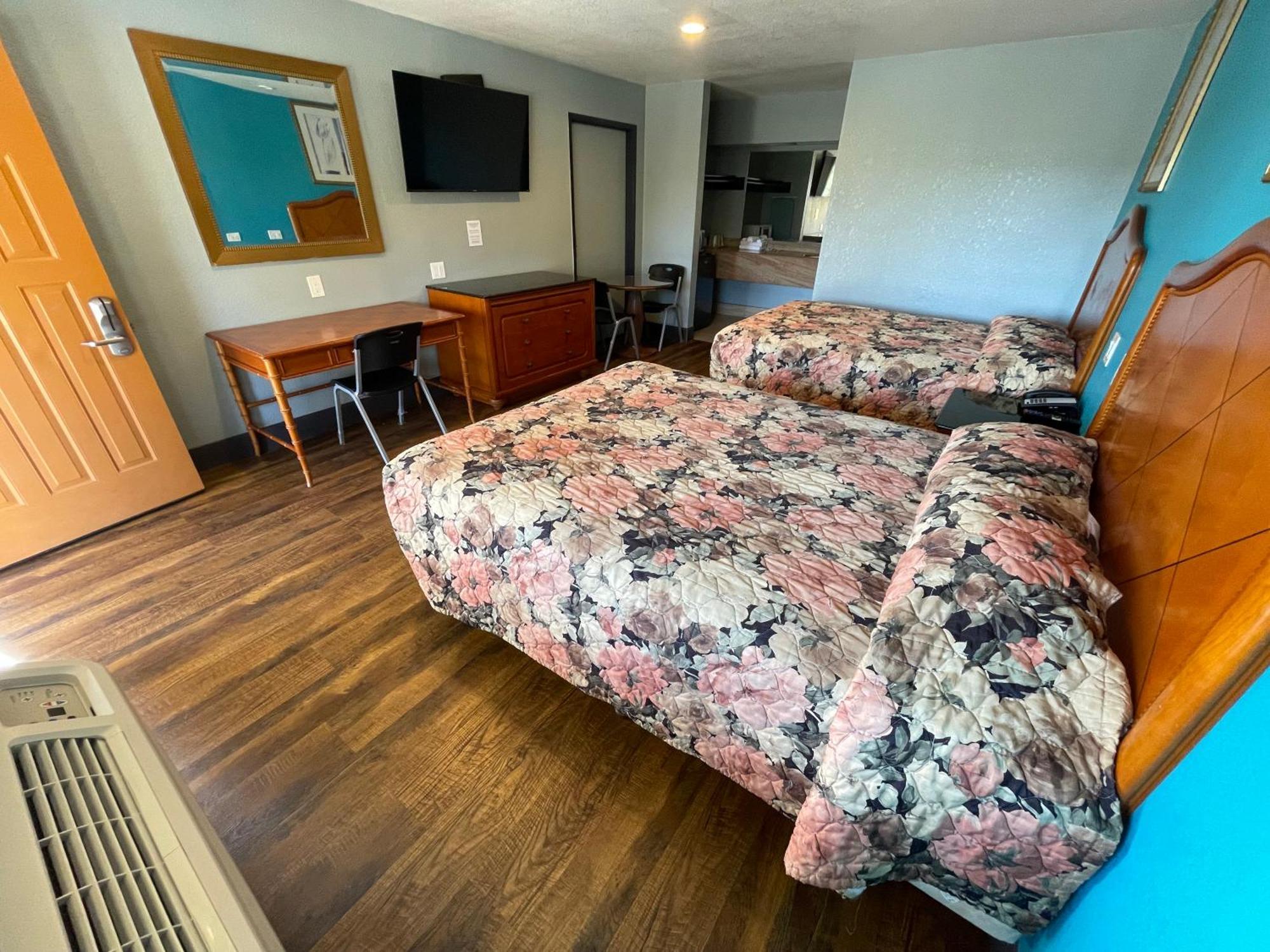 Travelers Inn Castro Valley Buitenkant foto