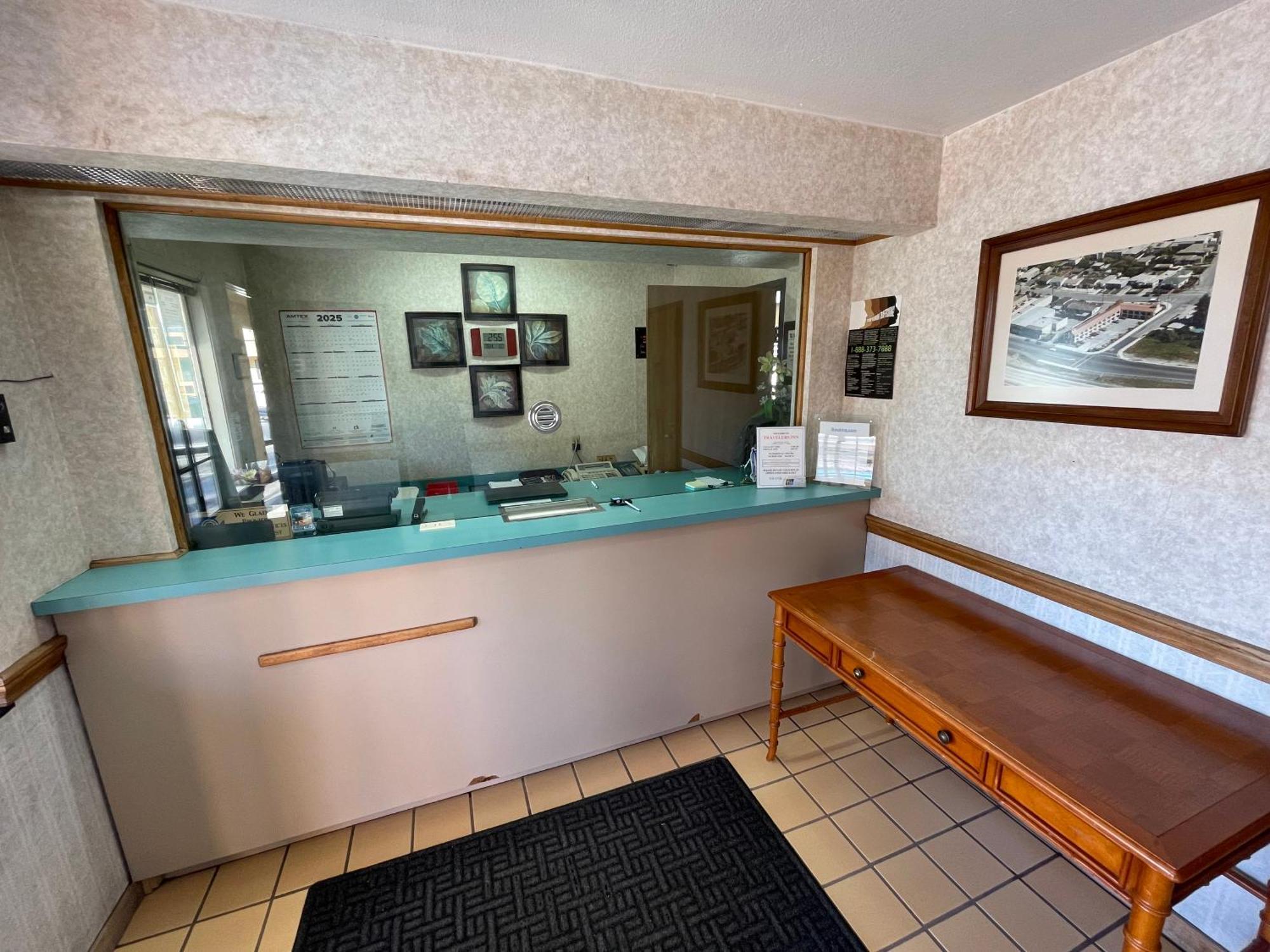 Travelers Inn Castro Valley Buitenkant foto